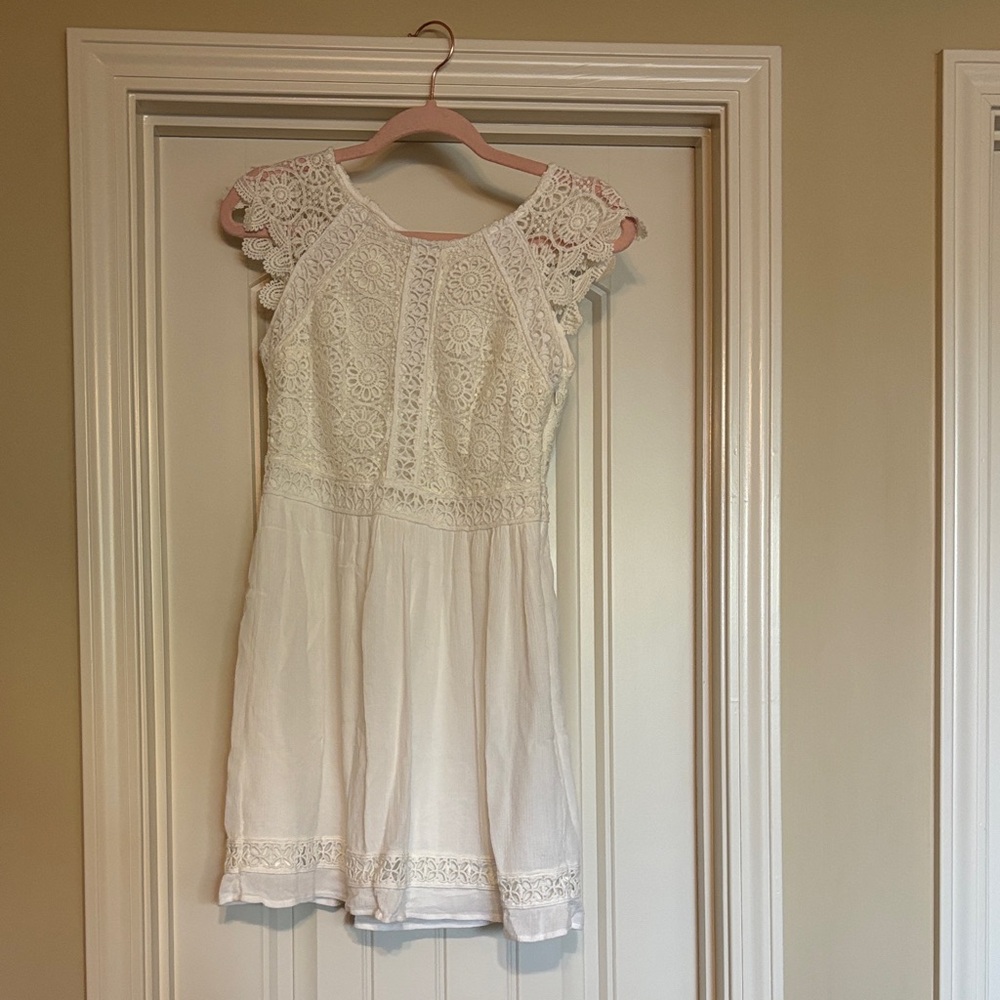 Hollister White Lace Cap Sleeve Mini Dress